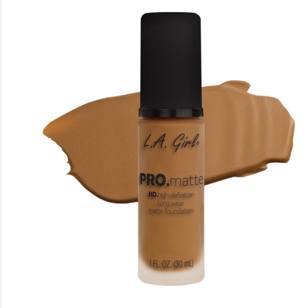 LA Girl Pro Matte Foundation - Creamy Tan - Picture 3 of 4